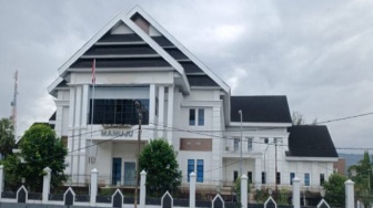 Polda Sulbar Tahan Mantan Ketua DPRD Mamuju