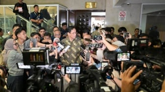 IHSG Ambruk 4,11 Persen, Purbaya Sebut Rumor Downgrade Rating Indonesia Picu Kepanikan Pasar