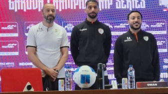 Pelatih Oman Puji Kualitas Timnas Indonesia: Campuran Lokal dan Belanda