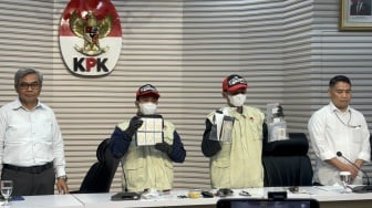 KPK Pamerkan Barang Bukti Rp17,5 Miliar dari Kasus Silmy Karim, Ada Kripto hingga Emas