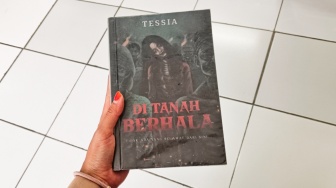 Review Novel Di Tanah Berhala: Teror Desa Kerti Swara dan Kutukan Berdarah