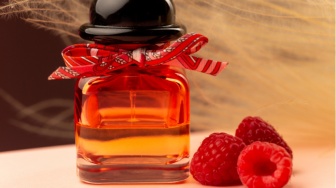 6 Parfum Aroma Buah-Buahan yang Segar dan Cocok Dipakai Saat Cuaca Panas