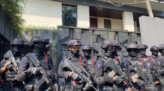 KPK Buru Bukti Baru di Rumah Silmy Karim, Usut Aliran Rp145,5 Miliar Pemerasan Izin Tinggal WNA