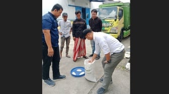 Bulog Pastikan Beras Bantuan di Bangkalan Diganti Sebelum Disalurkan, Komitmen Jaga Kualitas Bantuan