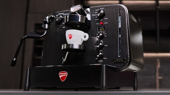 Ducati Peringati 100 Tahun dengan Mesin Kopi Terbatas, Hanya 1.926 Unit