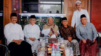 Gus Ipul Kunjungi Al Falah Ploso, Minta Doa Kiai Huda untuk Munas-Konbes 2026