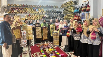 Ketua Umum Periska PTBA Turun ke Dapur UMKM Lampung, Pastikan Program Pemberdayaan Tepat Sasaran
