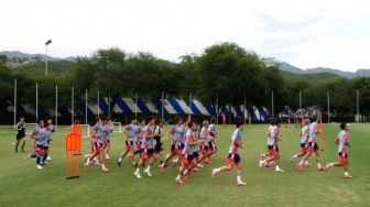 Salut! Pemain Jepang Ogah Ngeluh Dapat Lapangan Tarkam hingga 2 Hari Nomaden Cari Tempat Latihan