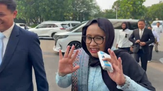 Dilantik Sore Ini, Kepala BGN Nanik S. Deyang Tiba di Istana