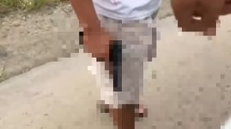 Video Viral Aksi Koboi Jalanan Pria Todongkan Mirip Pistol di Rokan Hilir