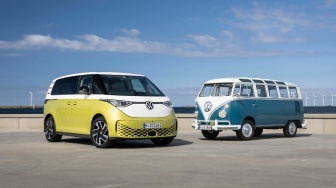 VW ID. Buzz dan Cara Volkswagen Merawat Warisan VW Kombi di Era Listrik