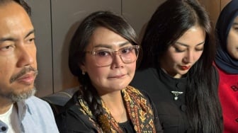Foto Editan Pakai Hijab Disebar sampai Dikira Mualaf, Tessa Kaunang Somasi Sandy Tumiwa