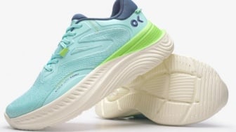 5 Sepatu Lari Lokal Rp200 Ribuan dengan Review Memuaskan, Ideal Buat Easy Run