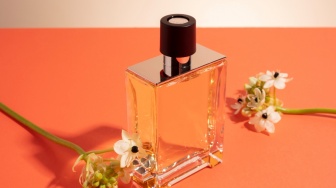 5 Parfum Berbahan Amber yang Tahan Lama, Wanginya Awet Seharian