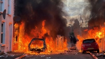 Belfast Membara! Kerusuhan Anti-Imigran Meledak, Rumah dan Bus Dibakar Massa