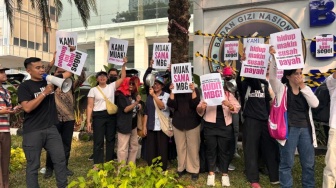 MBG Watch 'Segel' Kantor Badan Gizi Nasional, Tuntut Moratorium dan Audit Total