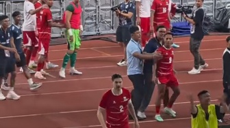 Beckham Putra Diprovokasi Suporter di GBK, Rizky Ridho Langsung Pasang Badan