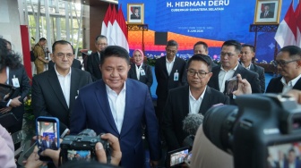 Mengenal Muhamad Suryadi, Nahkoda Baru Bank Sumsel Babel