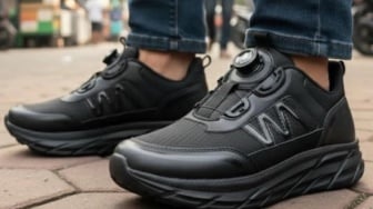 4 Sepatu Tali Putar Rp200 Ribuan dengan Review Positif, Praktis dan Nyaman Dipakai Seharian