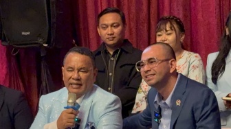 Bantah Terlibat Kasus Suap Impor Bea Cukai, Pertemuan Raffi Ahmad dan Blueray Terjadi di New York