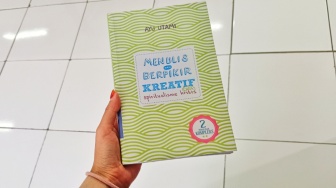 Menulis itu Ada Ilmunya! Menyelami Trik Konsisten di Buku Ayu Utami