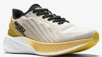 Kaki Masih Pegal Setelah Lari? Ini 5 Sepatu Recovery Run Lokal dengan Review Terbaik