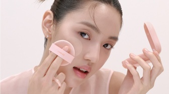 5 Pilihan Cushion Korea: Makeup Hybrid yang Mempercantik dan Merawat Kulit