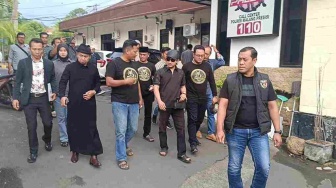 Gus Thuba Kawal Santriwati Polisikan Oknum Pengasuh Yayasan Cabul