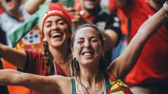 7 Cushion Tahan Lama untuk Makeup Flawless saat Nobar Piala Dunia 2026 menurut Review