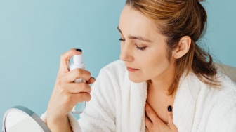Beda Fixing Spray dan Setting Spray: Serupa tapi Tak Sama, Kenali Fungsinya