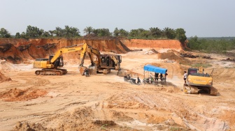 Tak Berizin, Dua Lokasi Pertambangan di Kampar Ditutup