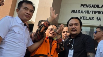 Sidang Perdana Korupsi Sudewo Digelar Hari Ini, Ratusan Pendukung Kepung Pengadilan Tipikor