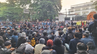 Mahasiswa Bandung Raya Kepung DPRD Jabar, Kritik Kebijakan Pemerintah
