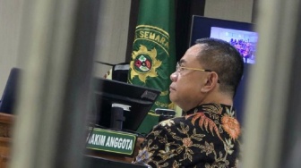 Eks Bupati Pati Sudewo Didakwa Peras Perangkat Desa Rp2,4 M! Libatkan 3 Kades Demi Kumpulkan Upeti