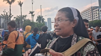 Suster Sesilia Turun ke Jalan, Biarawati Ini Pasang Badan Dukung Demo Mahasiswa di DPR RI