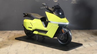 Motor Listrik Pintar OMO-X Resmi Mengaspal di Indonesia Simak Keunggulan dan Harganya
