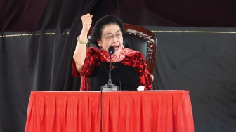 Sentilan Megawati dari Blitar: Kita Belum Benar-Benar Merdeka Jika Tidak Waspada!