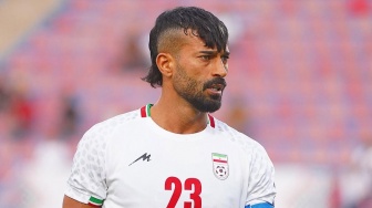 Lagu Kebangsaan Dicemooh, Pemain Iran Ramin Rezaeian Meledak
