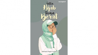 Ketika Hijab Terasa Berat: Panduan Hati bagi Muslimah yang Sedang Berproses