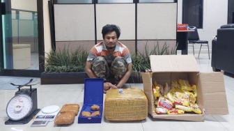 Bongkar Modus Mi Instan Isi 5,2 Kg Ganja! Bareskrim Tangkap Pengedar Sugiono di Malang