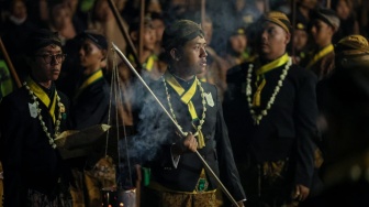 Kirab Malam 1 Suro Mangkunegaran Jadi Perhatian, Dorong Wisata dan Ekonomi Daerah