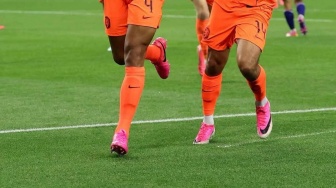 Kenapa Banyak Pemain Piala Dunia 2026 Pakai Sepatu Pink? Ternyata Ini Alasannya