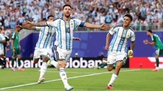 Hattrick Lionel Messi Hancurkan Aljazair, Samai Rekor Klose dan Pecahkan Catatan Ronaldo