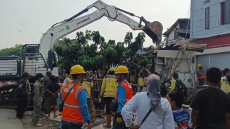 Urai Kemacetan dan Tata Kota, Kawasan Keluar Tol Pasirkoja Bandung Kini Mulai Disterilkan