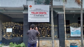 Rumah Mewah Bertingkat di Semarang Disita KPK, Nama Fadia Arafiq Terpampang di Plang