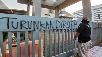 HMI Jateng-DIY Geruduk BI: Sentralisasi Cekik Daerah, Rakyat Dipaksa Hidup dari Pinjol!