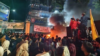 Mahasiswa Medan Demo Sampai Malam, Soroti Kemiskinan-Desak Usut Tuntas Kasus Andrie Yunus