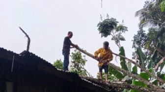 Cuaca Ekstrem Terjang Sumut, 13 Rumah Rusak di Deli Serdang dan Gunungsitoli