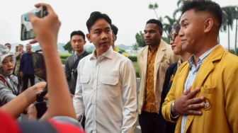 Gibran Ajak Mahasiswa Tinjau Program MBG di Indonesia Timur