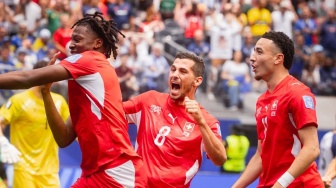 Swiss Hajar Bosnia 4-1, Johan Manzambi Jadi Bintang Kemenangan